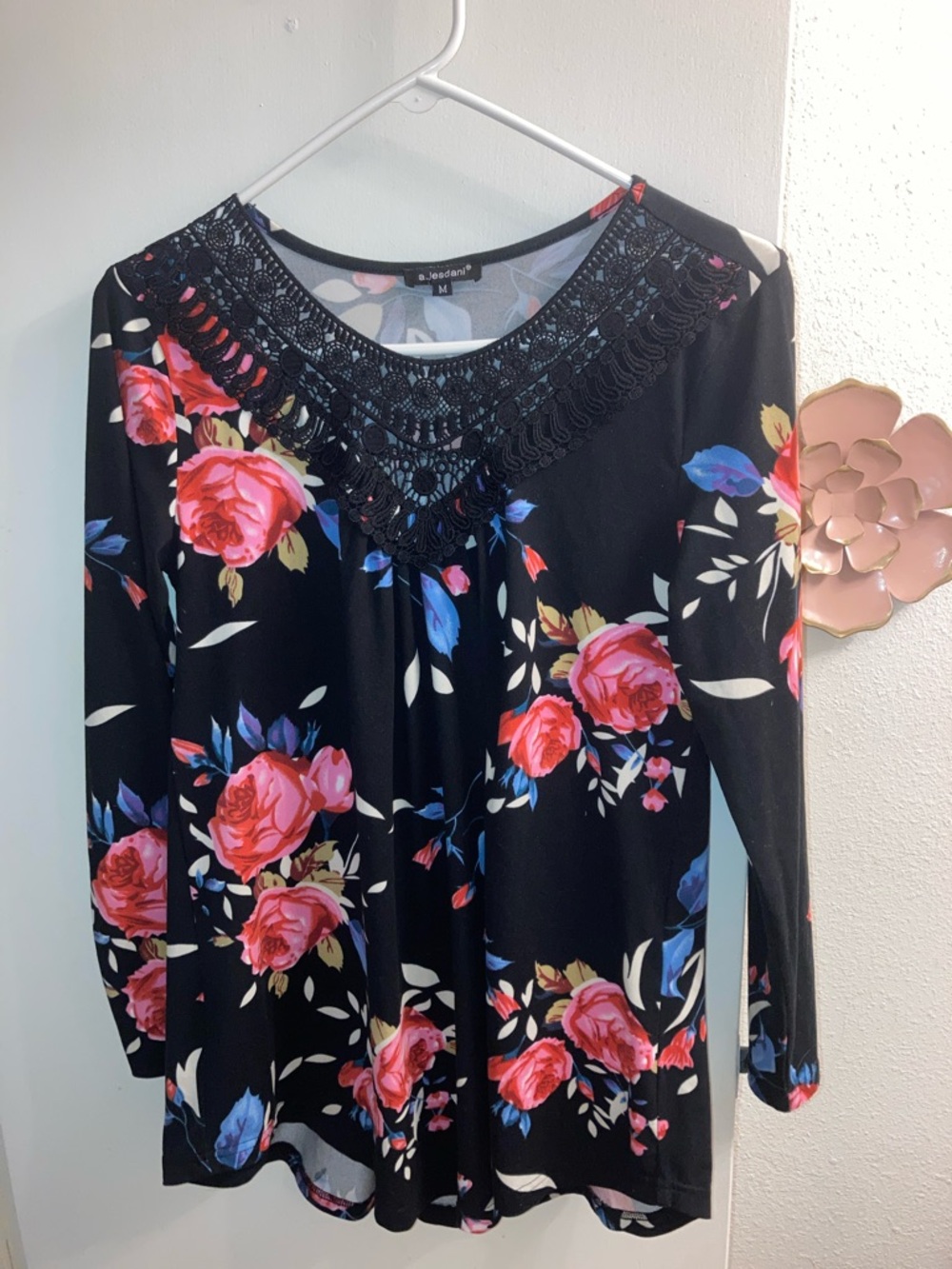 a.Jesdani Black Floral Top with Lace Yoke